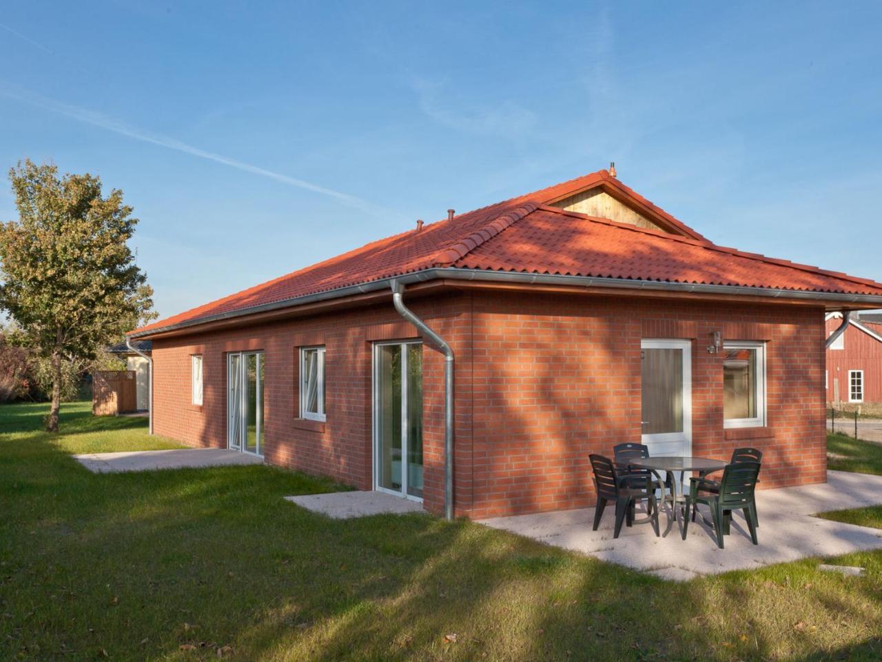 Peaceful Apartment In Zierow With Terrace Экстерьер фото